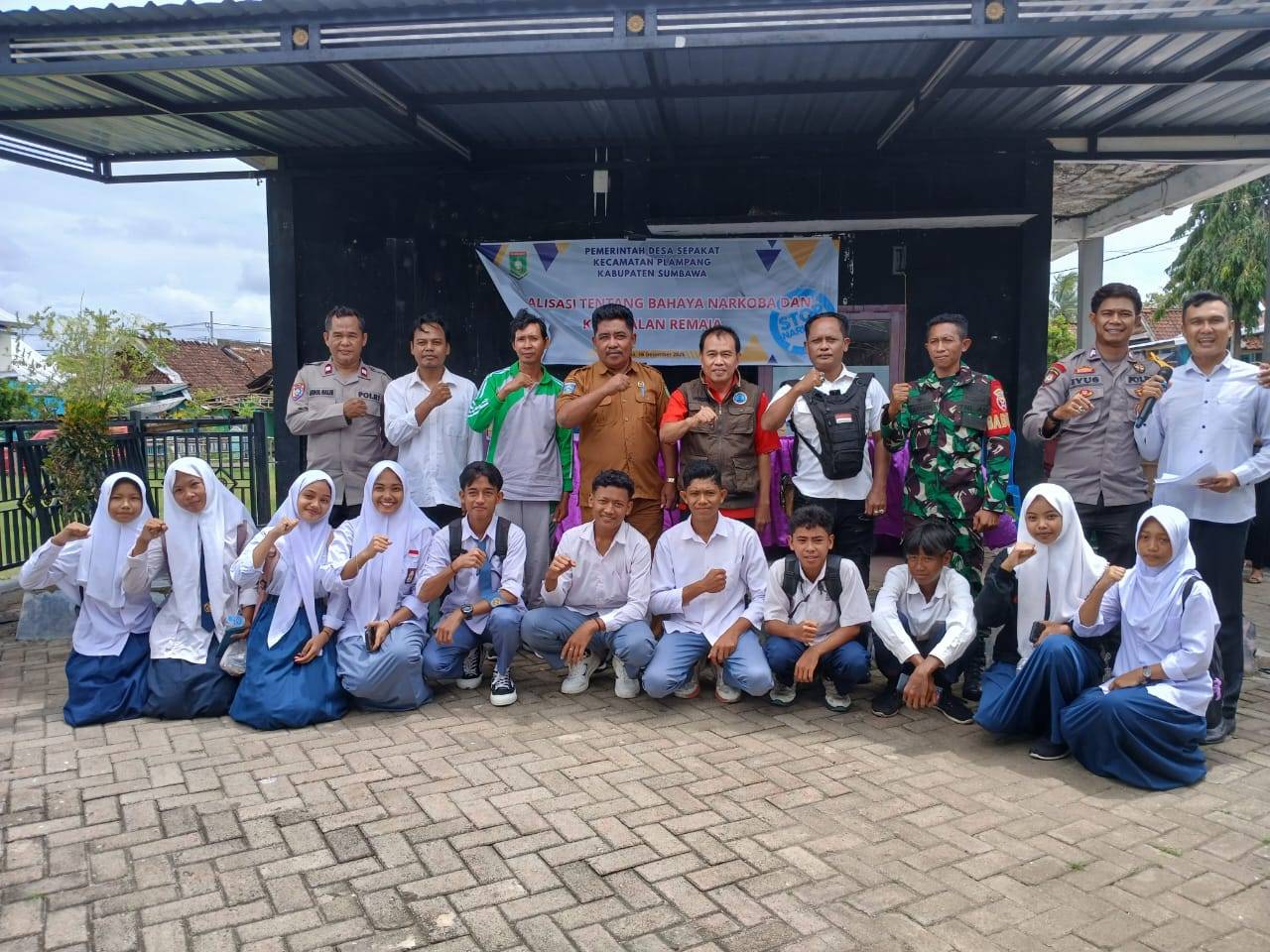 Sosialisasi Tentang Bahaya Narkoba dan Kenakalan Remaja.